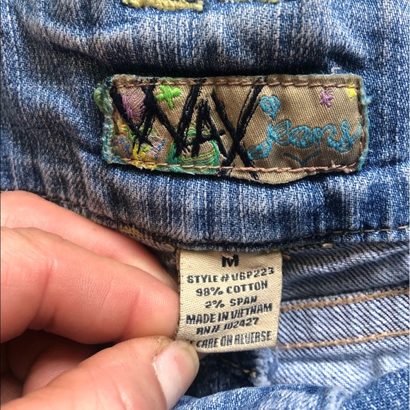 WAX Cuffed Jean Shorts - Picture 3 of 5